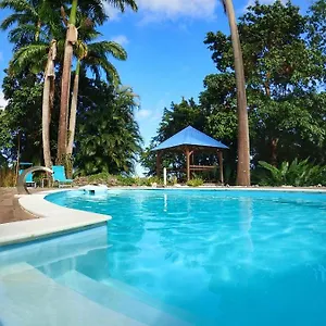 Kaz A Topaze, Piscine, Jardin Tropical Appartement Sainte-Rose