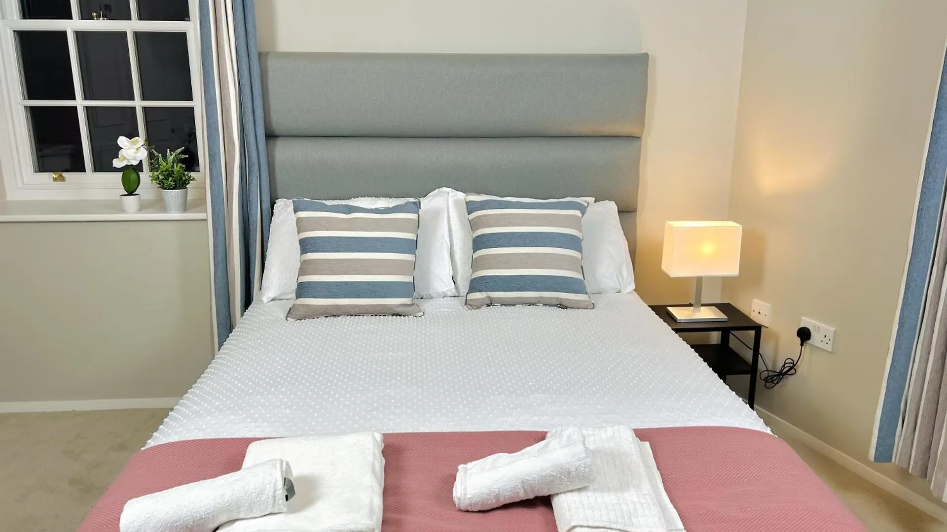 Lovely Spacious Apartment At Temple Bar Dublin