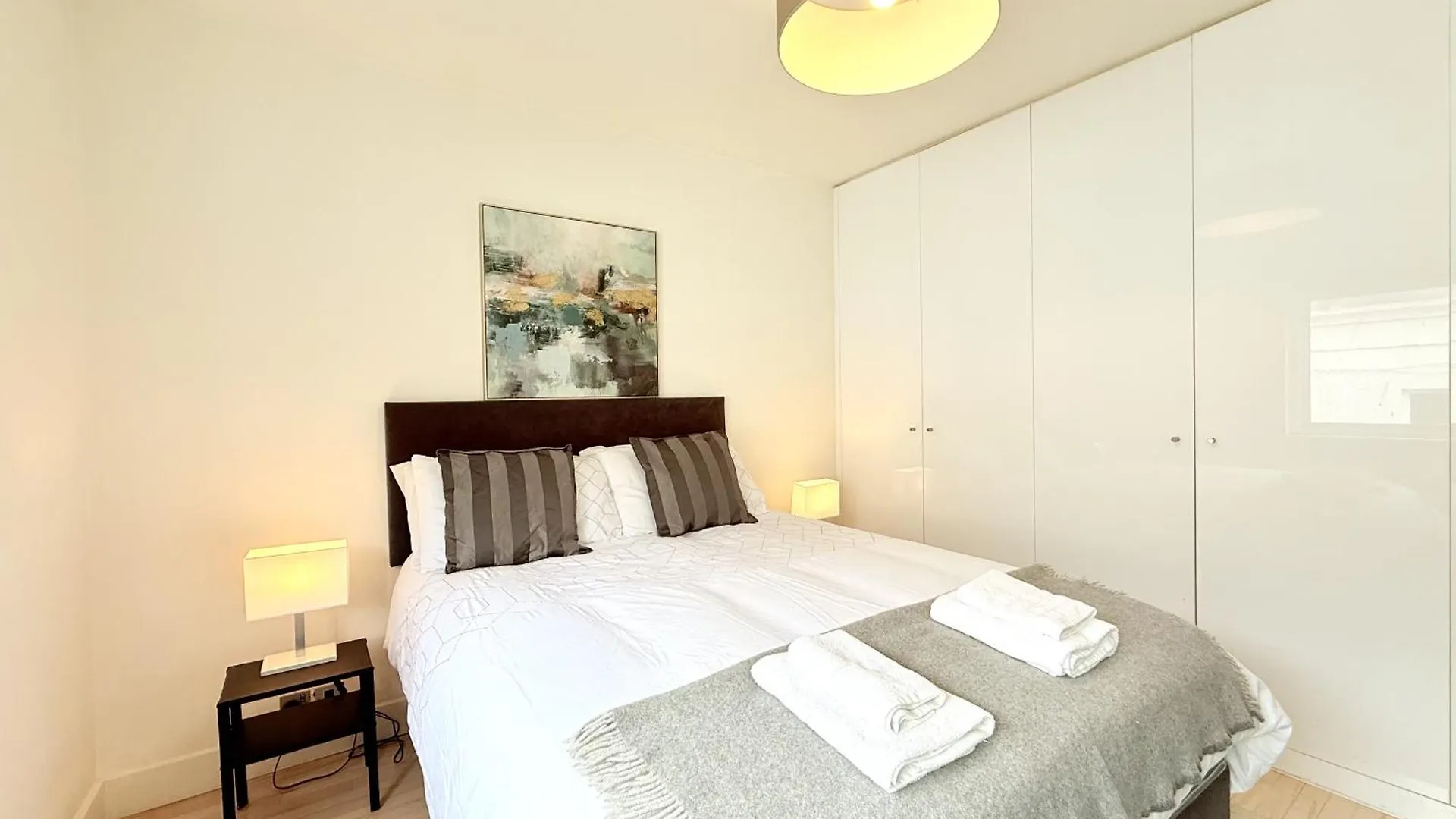 Lovely Spacious Apartment At Temple Bar Dublin