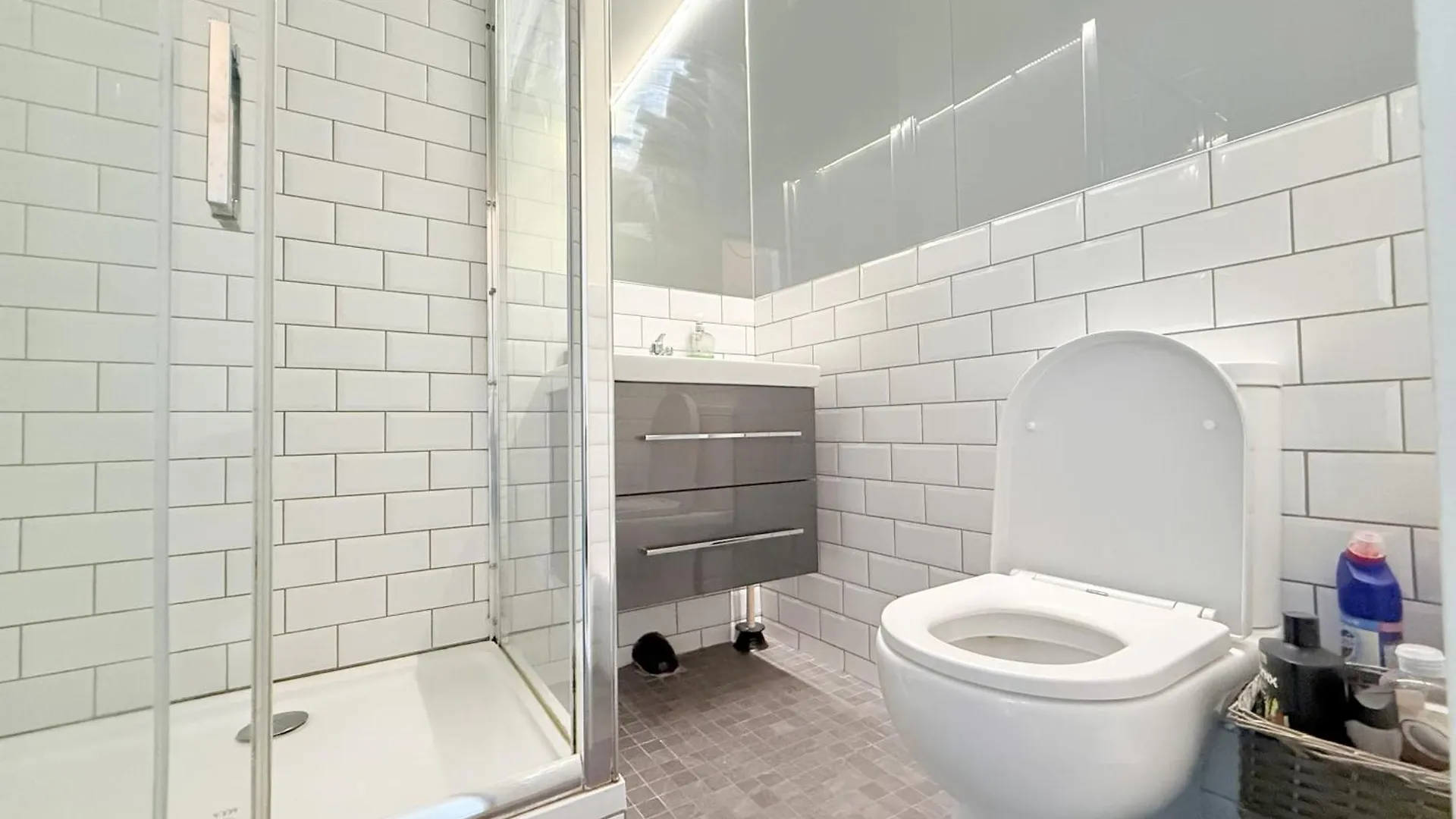 Lovely Spacious Apartment At Temple Bar Dublin 0*,